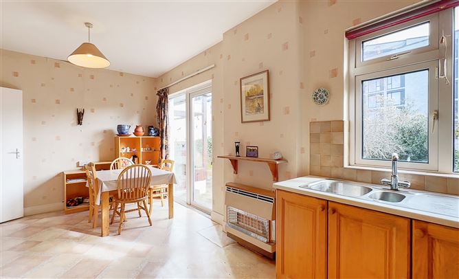 16 Lawnswood Park, Stillorgan, Co. Dublin