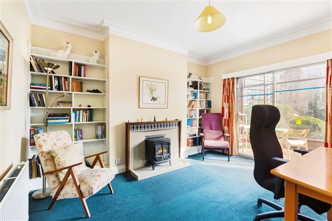 16 Lawnswood Park, Stillorgan, Co. Dublin