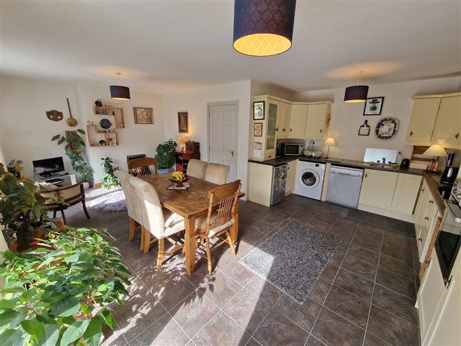 20 Garden View, Clarecastle, Ennis, Co. Clare