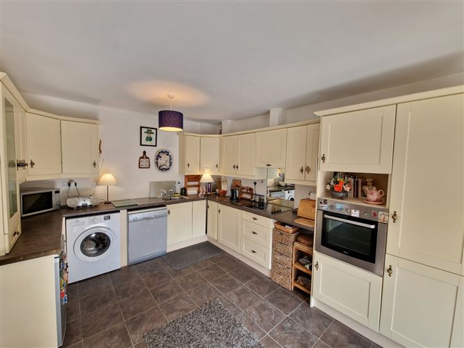 20 Garden View, Clarecastle, Ennis, Co. Clare