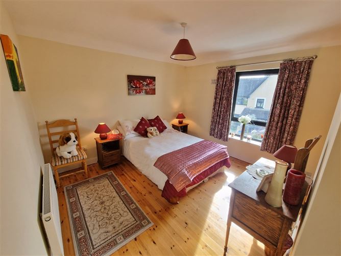 20 Garden View, Clarecastle, Ennis, Co. Clare