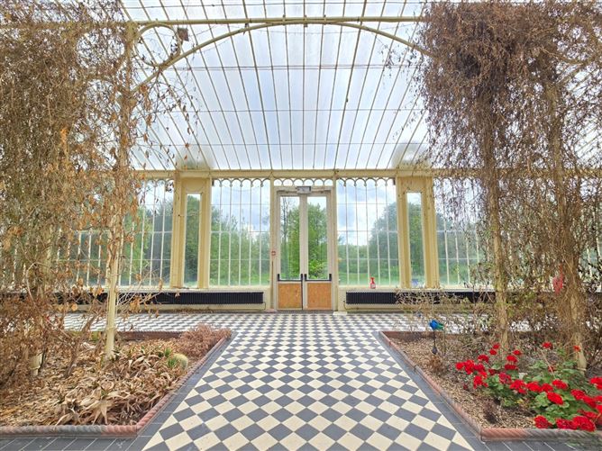 Photo 34 of 52 — Middleton Park House, Castletown Geoghegan, Co. Westmeath