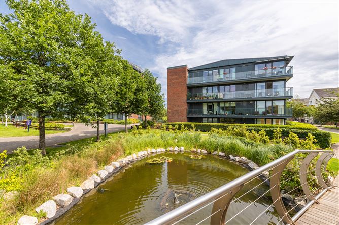 2 Levmoss Hall, Leopardstown, Dublin 18