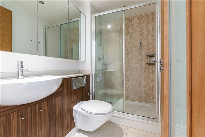 2 Levmoss Hall, Leopardstown, Dublin 18