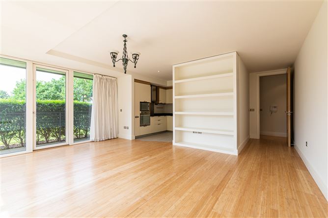 2 Levmoss Hall, Leopardstown, Dublin 18