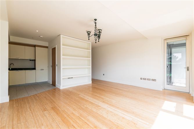 2 Levmoss Hall, Leopardstown, Dublin 18