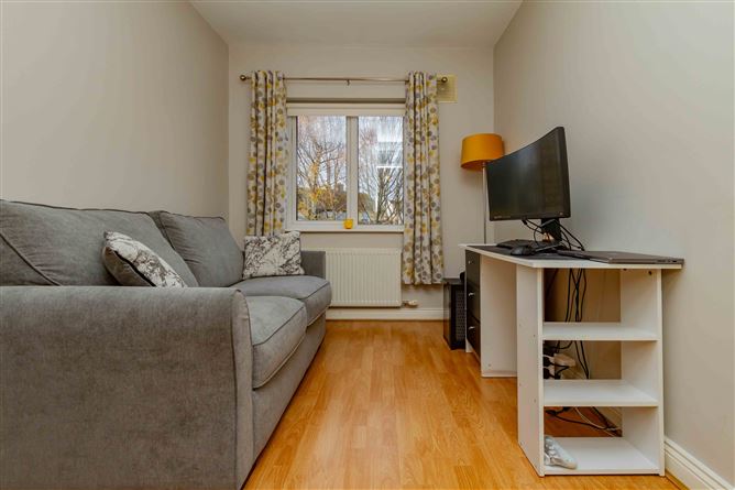 8C Ballymount Square, Walkinstown, Dublin 12