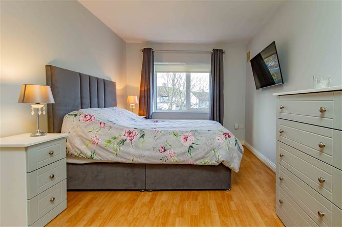 8C Ballymount Square, Walkinstown, Dublin 12