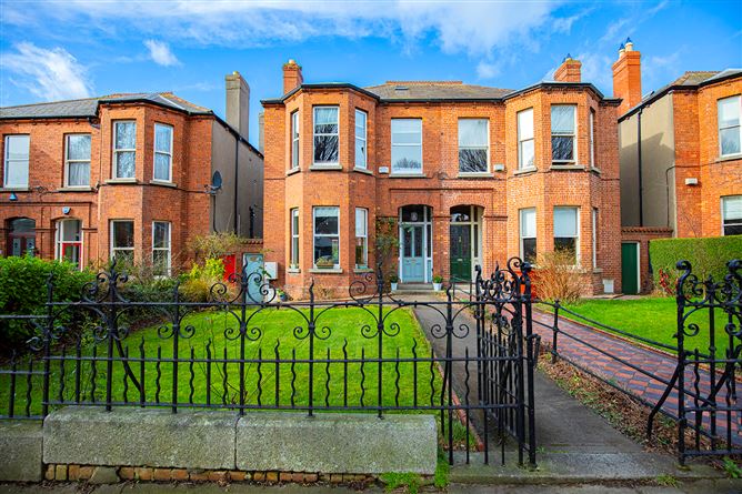 15, Hollybrook Road, Clontarf, Dublin 3