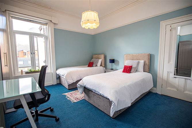 15, Hollybrook Road, Clontarf, Dublin 3