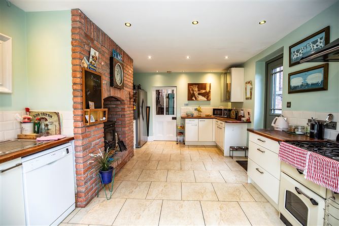 15, Hollybrook Road, Clontarf, Dublin 3