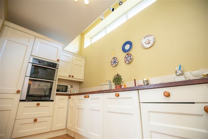 15, Hollybrook Road, Clontarf, Dublin 3