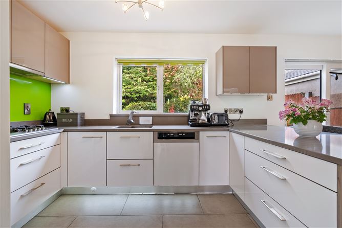 Photo 14 of 45 — 15 Abbotswood Avenue, Rochestown, Cork