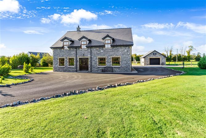 Photo 2 of 35 — Wardstown, Athboy, Meath