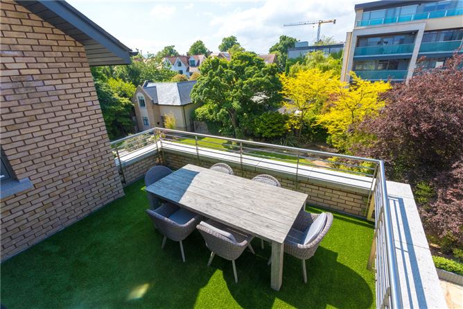 15 Embassy Court, Prince Of Wales Terrace, Ballsbridge, Dublin