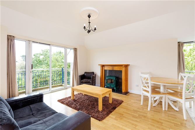 Photo 2 of 7 — 170 Hampton Square, Navan Road, Dublin 7