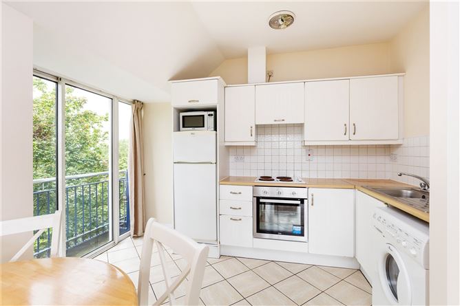Photo 3 of 7 — 170 Hampton Square, Navan Road, Dublin 7