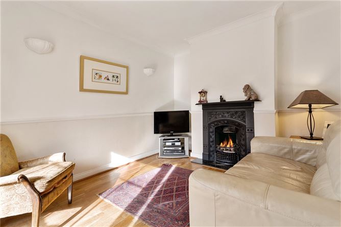 9 Cairn Hill, Westminster Road, Foxrock, Dublin 18