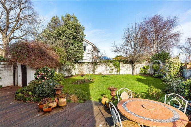 9 Cairn Hill, Westminster Road, Foxrock, Dublin 18