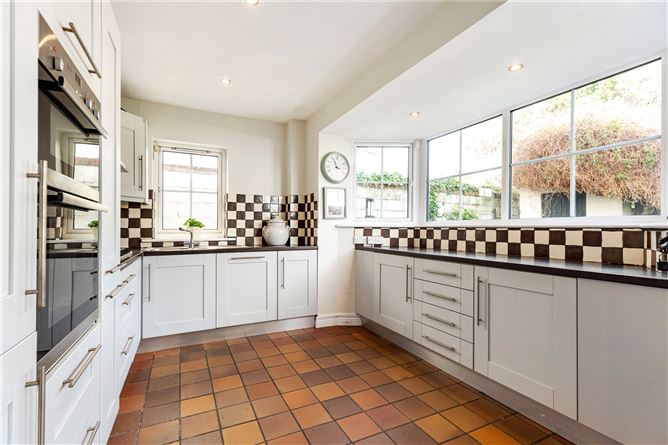 9 Cairn Hill, Westminster Road, Foxrock, Dublin 18