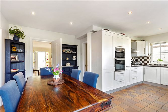 9 Cairn Hill, Westminster Road, Foxrock, Dublin 18