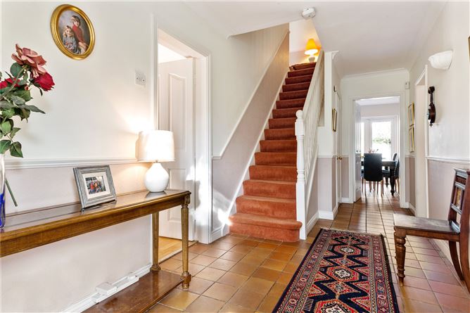 9 Cairn Hill, Westminster Road, Foxrock, Dublin 18