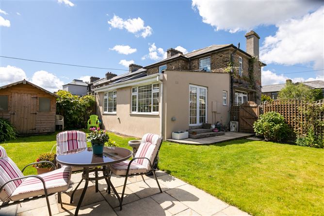 1 Devitt Villas, Glasthule, Co. Dublin