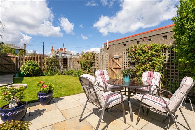 1 Devitt Villas, Glasthule, Co. Dublin