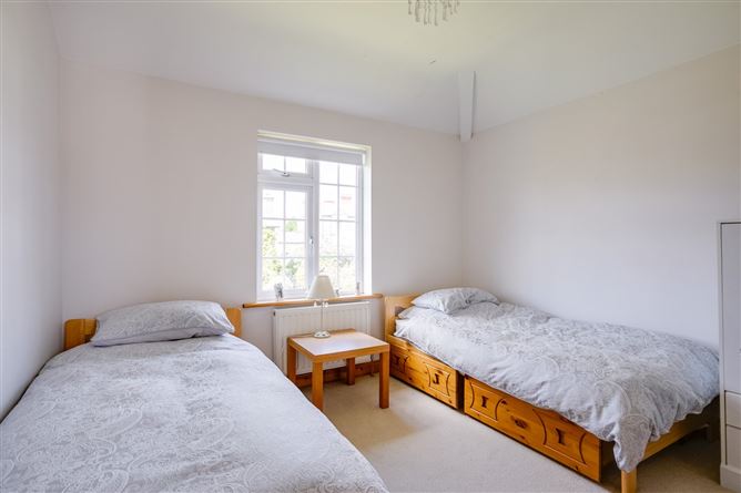 1 Devitt Villas, Glasthule, Co. Dublin