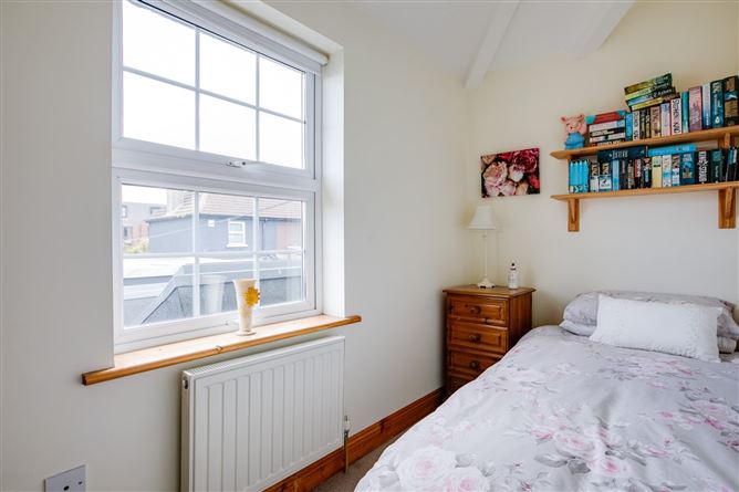 1 Devitt Villas, Glasthule, Co. Dublin