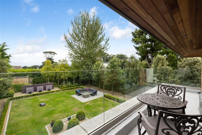 Maples, South Place, The Burnaby, Greystones, Co. Wicklow