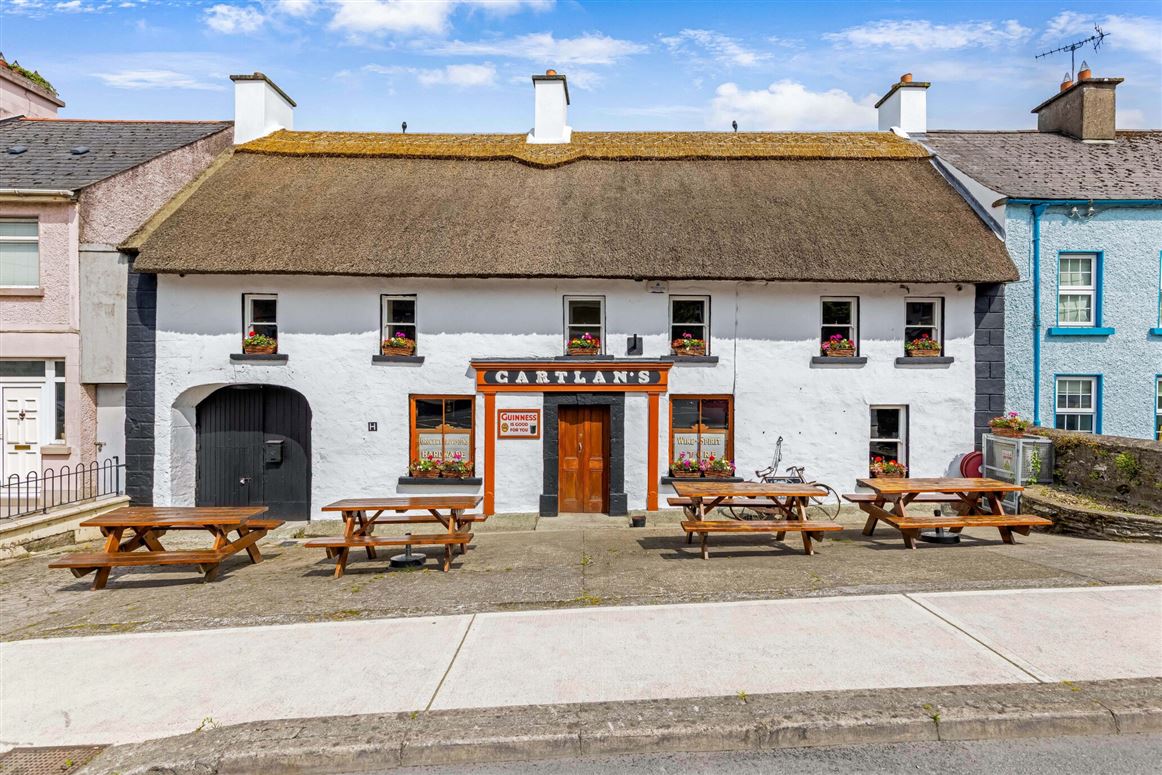 Gartlan's, The Thatch, Lower Main Street, Kingscourt, Co. Cavan