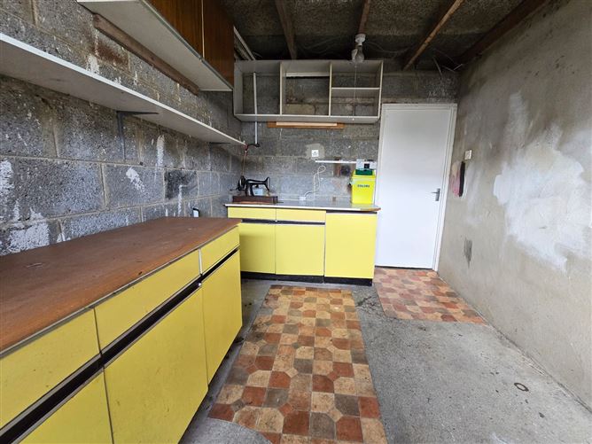 40 Corrovorrin Grove, Ennis, Co. Clare