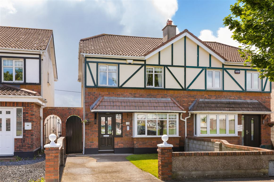 25 Greenwood Drive, Ayrfield, Dublin 13