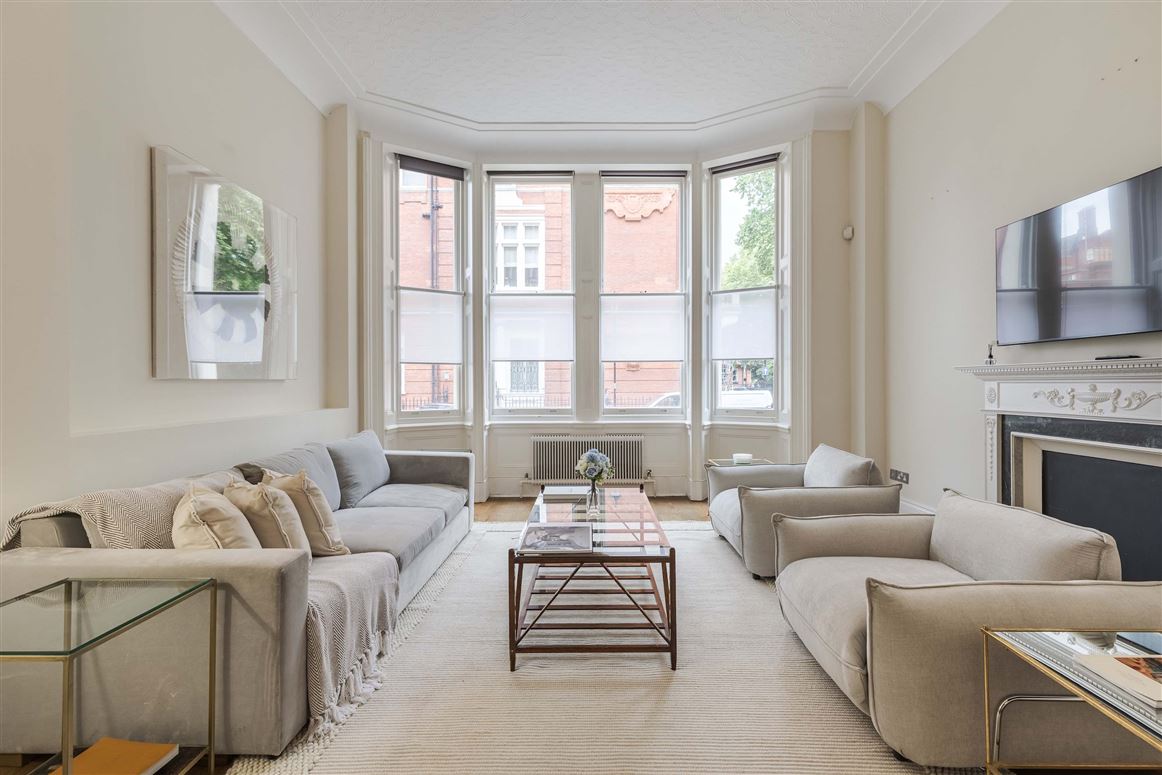 Knightsbridge Porcelain,London,Greater London,United Kingdom