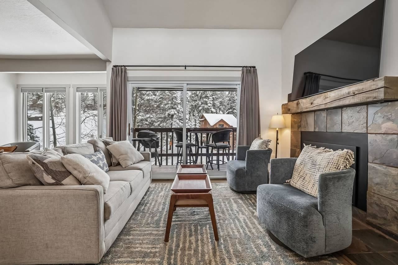 Photo 1 of 10 — Snowflake & Firelight,Breckenridge,Colorado,USA