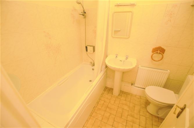 Collins Court, Collins Avenue, Glasnevin, Dublin 9