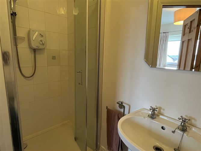 71 Kylemore, School House Road, Castletroy, Limerick