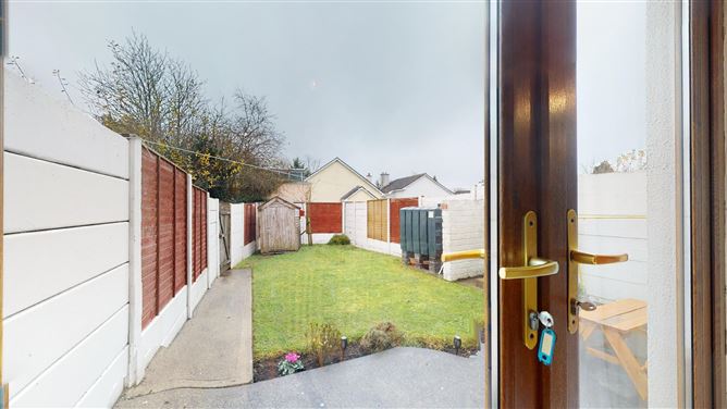 13 Dunbeag, Newport Road, Castlebar, Co. Mayo