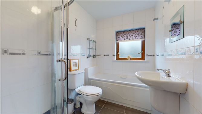 13 Dunbeag, Newport Road, Castlebar, Co. Mayo