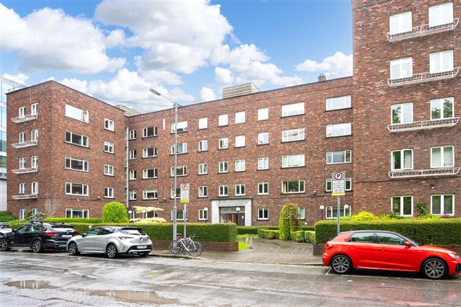 34 Court Apartments, Wilton Place, Dublin 2