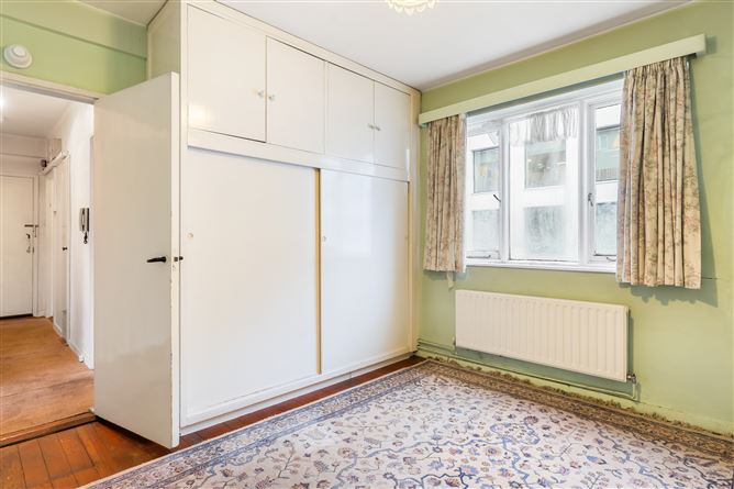 34 Court Apartments, Wilton Place, Dublin 2