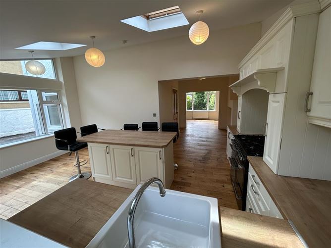 Tullamoy, 5 Bishopstown Avenue West, Model Farm Road, Cork City