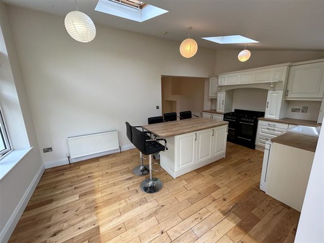 Tullamoy, 5 Bishopstown Avenue West, Model Farm Road, Cork City