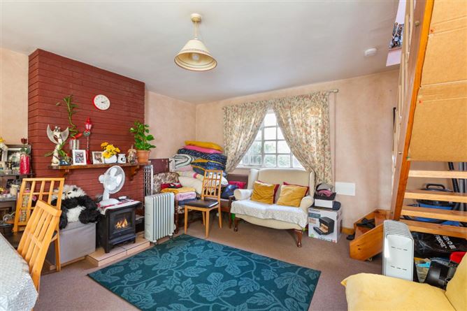 7 Breffni Terrace , Sandycove, Dublin