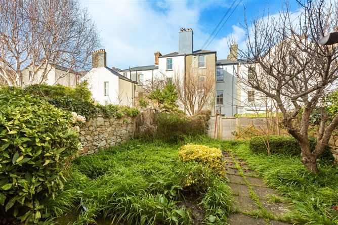 7 Breffni Terrace , Sandycove, Dublin