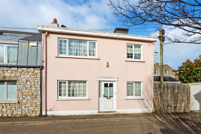 7 Breffni Terrace , Sandycove, Dublin