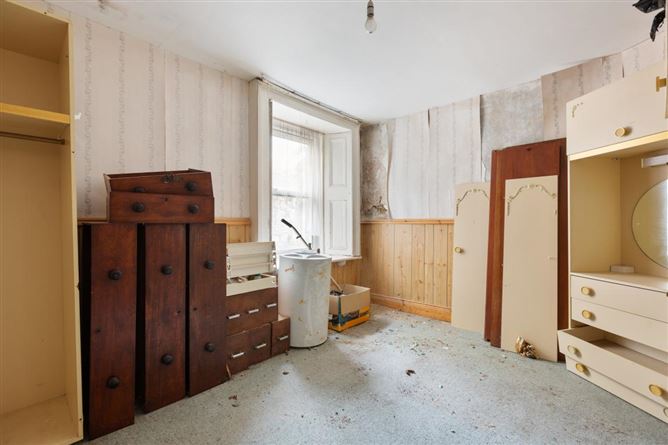 7 Breffni Terrace , Sandycove, Dublin