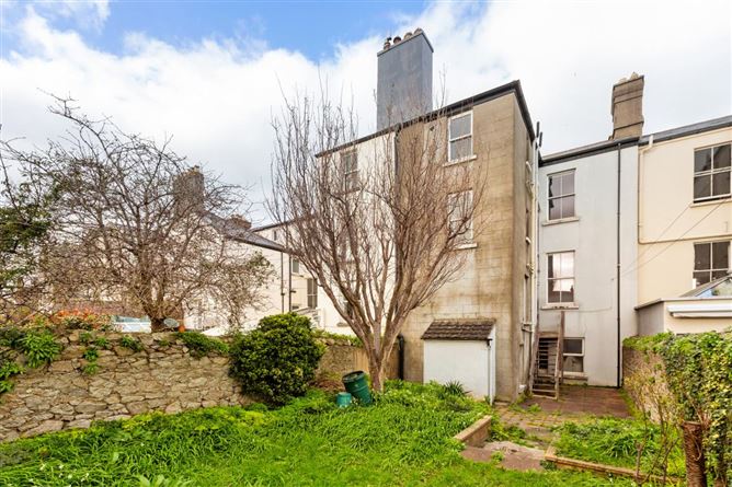 7 Breffni Terrace , Sandycove, Dublin