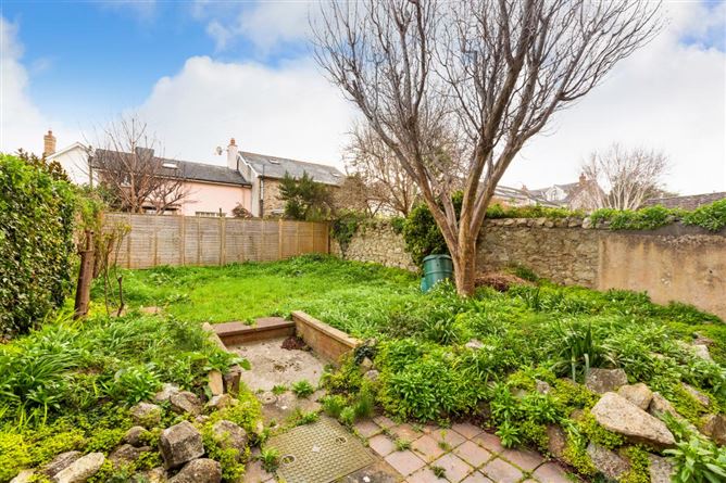 7 Breffni Terrace , Sandycove, Dublin